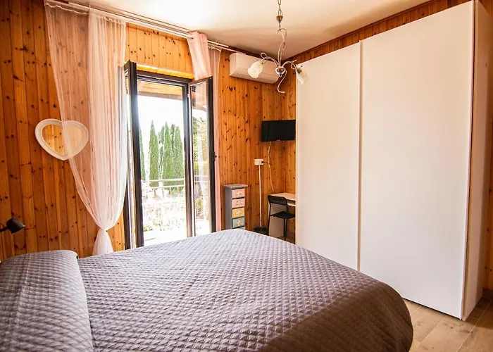 Bed & Breakfast Yourquadrarooms 4*